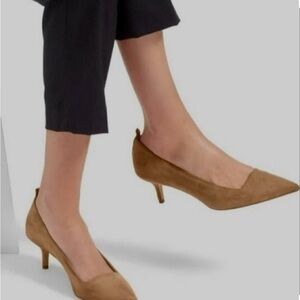 NIB Everlane “The editor” suede kitten heels